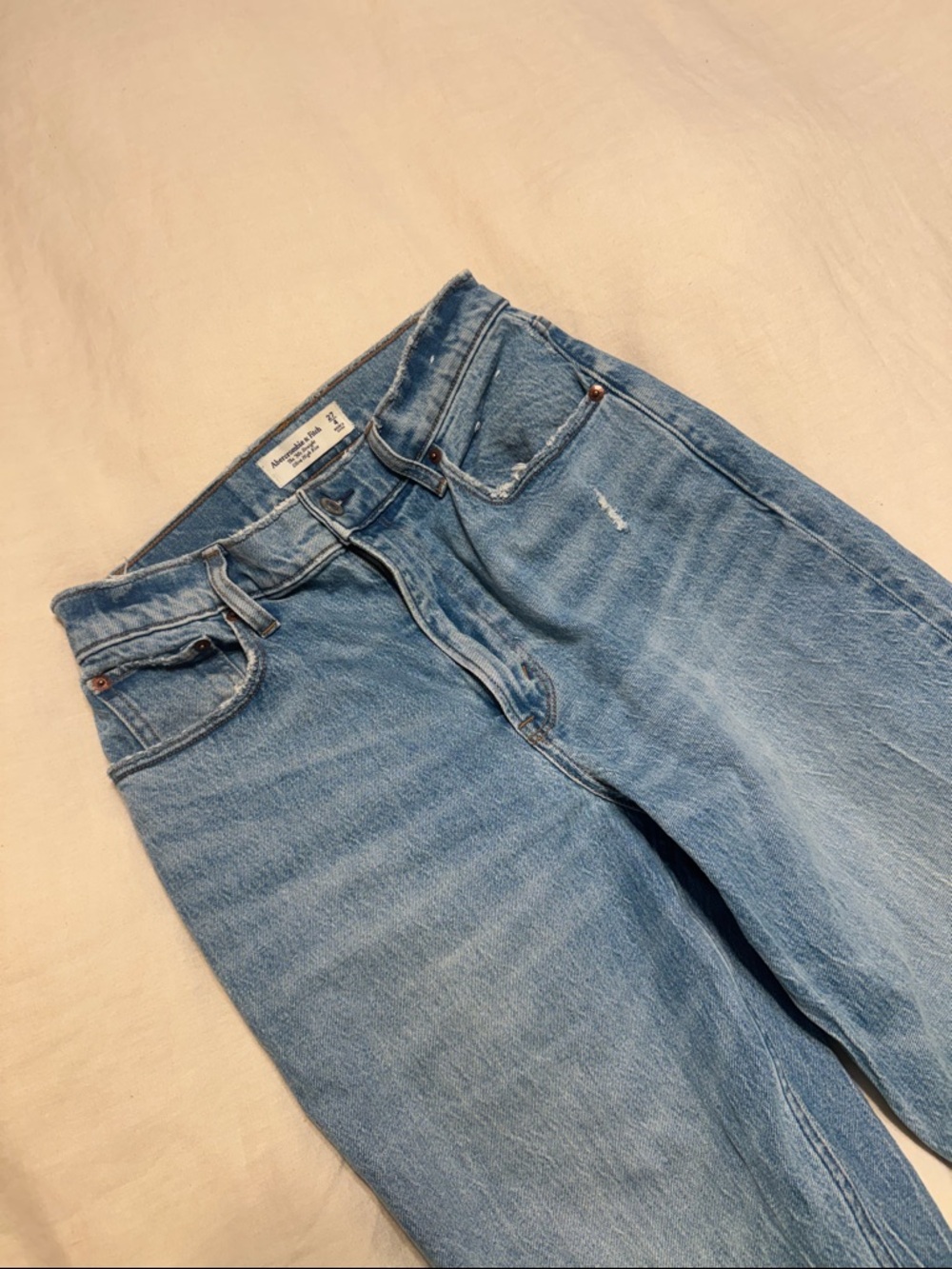 Abercrombie & Fitch Light Blue Relaxed Women's Jeans